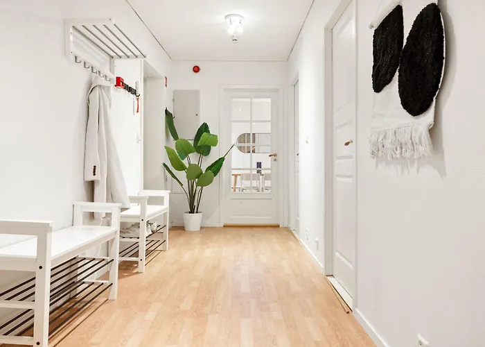 Heimby Homes - Four Bedroom Free Wifi Apartment Bergen