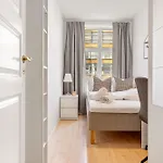 Appartement Heimby Homes - Four Bedroom Free Wifi *