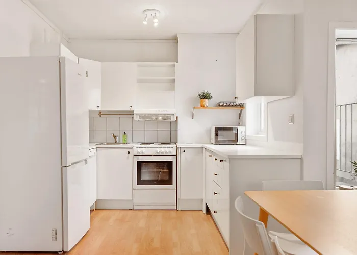 Heimby Homes - Four Bedroom Free Wifi 아파트 베르겐